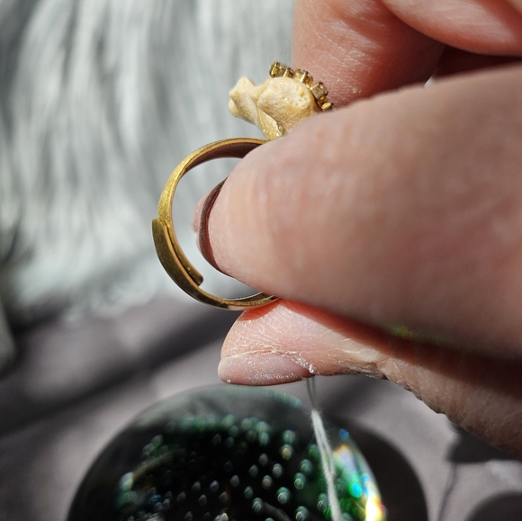 Real coral ring with gold band and crystal - Picture 3 of 8